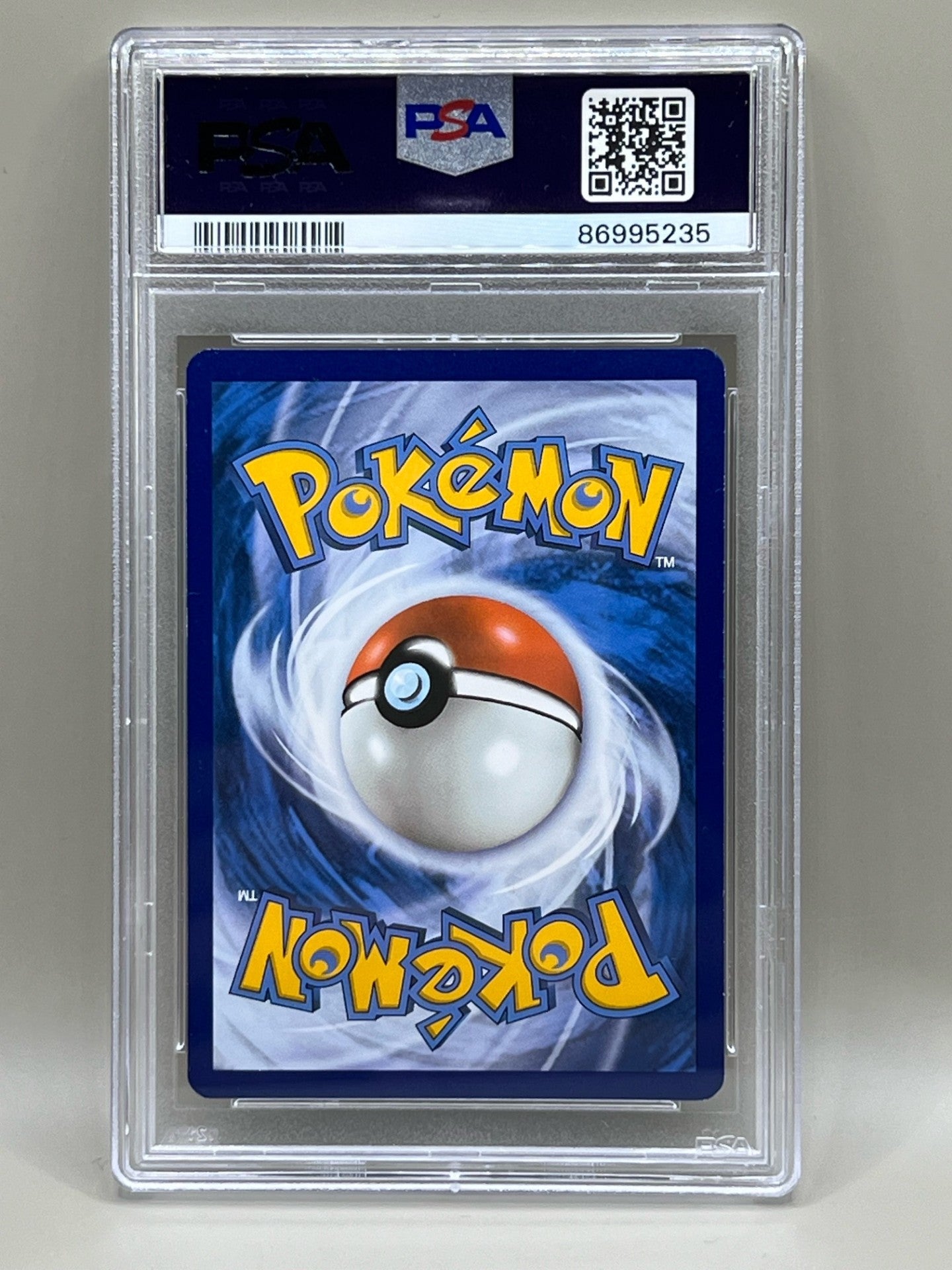 FULL ART PIKACHU PSA 8 CELEBRATIONS