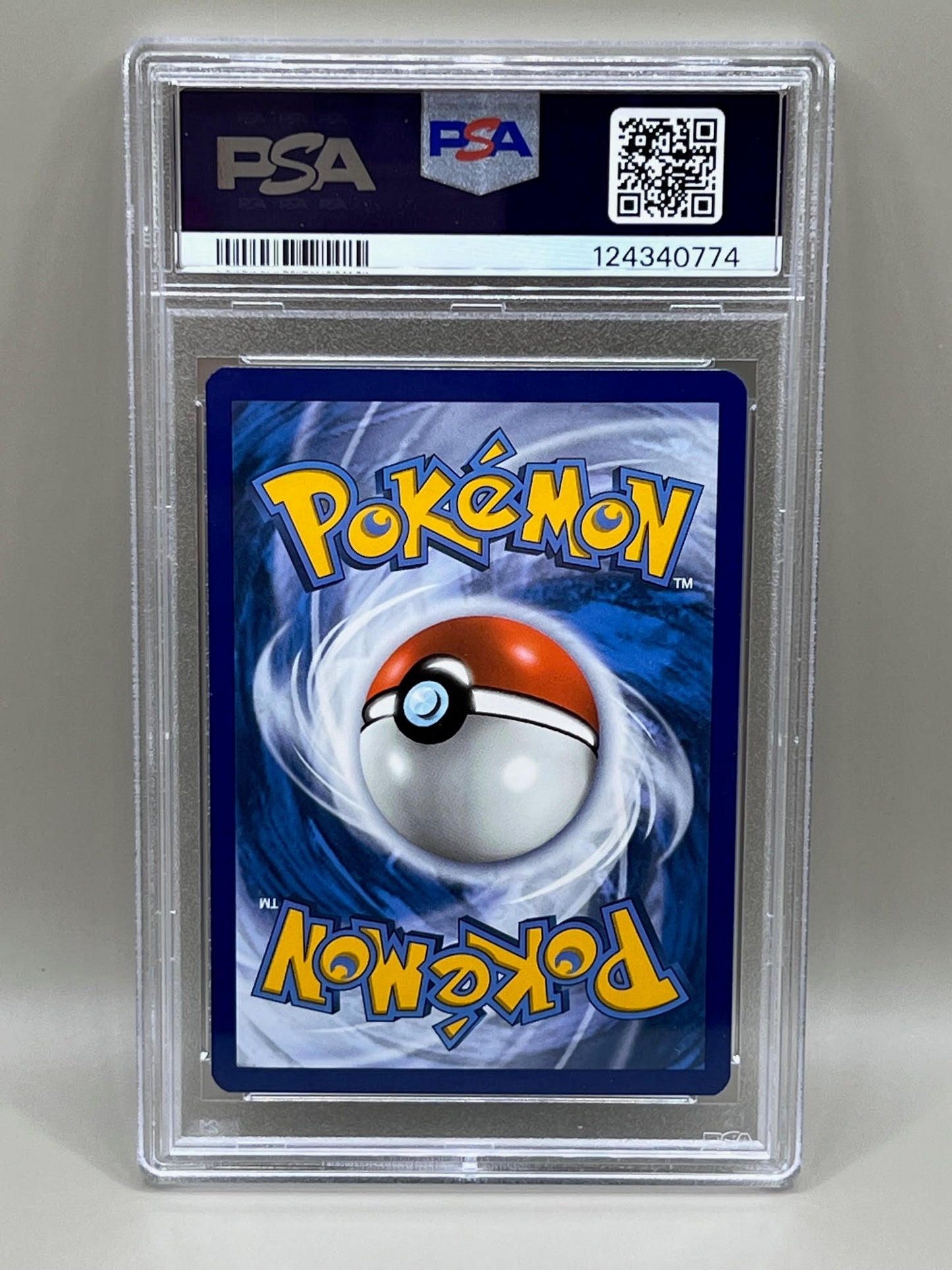 FULL ART PIKACHU PSA 8 CELEBRATIONS